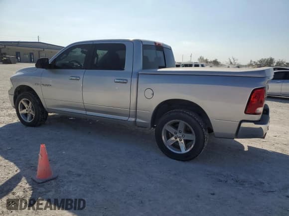 ✅ 2010 Dodge 1500 SLT • VIN: 1D7RB1CT6AS101682 • Lot: 43105495. Wystawiony na Copart z przebiegiem 158 848 mil. Bezpłatny archiwum sprzedaży aukcyjnych z USA i szczegółowy raport historii pojazdu na DreamBid. Zdjęcie 2.