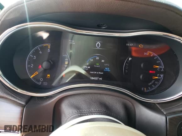 ✅ 2015 Jeep Grand Cherokee Overland • VIN: 1C4RJFCM2FC785196 • Lot: 72071175. Listed on Copart with 184,027 mi. Free auction sales archive from the USA and detailed vehicle history report at DreamBid. Image 9.