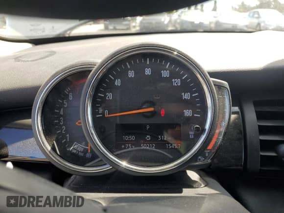 2019 MINI Hardtop Cooper with VIN WMWXP5C52K2H29767, listed as a Copart auction lot 61006445 with 50,212 mi miles and Salvage title. Bid and sale history available at DreamBid. Image 9.