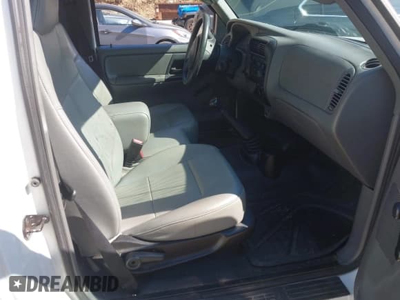 ✅ 2006 Ford Ranger XL • VIN: 1FTYR10D86PA83422 • Lot: 43544747. Listed on IAAI with 132,250 mi. Free auction sales archive from the USA and detailed vehicle history report at DreamBid. Image 5.