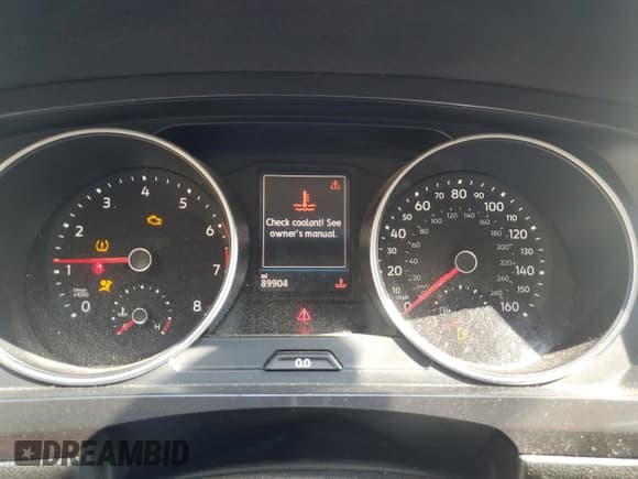 ✅ 2018 Volkswagen Tiguan SEL • VIN: 3VV2B7AX8JM100502 • Lot: 81006435. Listed on Copart with 89,904 mi. Free auction sales archive from the USA and detailed vehicle history report at DreamBid. Image 9.