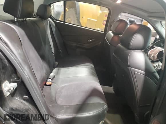 2006 Chevrolet Malibu LTZ z VIN 1G1ZU53876F155198, wystawiony jako Copart lot #71985254 z przebiegiem 143 833 mil mil oraz Szkoda całkowita • Salvage title. Historia ofert i sprzedaży dostępna na DreamBid. Obrazek 11.