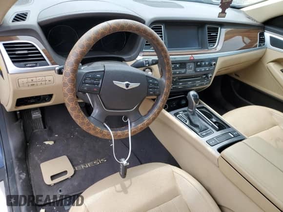 2015 Hyundai Genesis 3.8L z VIN KMHGN4JE8FU077813, wystawiony jako Copart lot #52880775 z przebiegiem 112 354 mil mil oraz Szkoda całkowita • Salvage title. Historia ofert i sprzedaży dostępna na DreamBid. Obrazek 8.