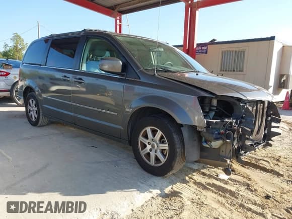✅ 2010 Chrysler Town & Country Touring • VIN: 2A4RR5D12AR226507 • Lot: 43780060. Listed on IAAI with 143,329 mi. Free auction sales archive from the USA and detailed vehicle history report at DreamBid. Image 1.