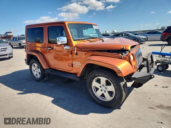 ✅ 2011 Jeep Wrangler Sahara • VIN: 1J4GA5D18BL576541 • Лот: 87415305. Опубликован ранее на Copart с пробегом 142 246 миль. Бесплатный доступ к архиву аукционных продаж из США и подробный отчёт об истории автомобиля на DreamBid. Изображение 4.