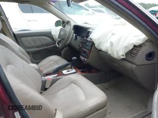 ✅ 2002 Hyundai Sonata GLS • VIN: KMHWF35H02A557637 • Lot: 42371189. Listed on IAAI with 290,234 mi. Free auction sales archive from the USA and detailed vehicle history report at DreamBid. Image 5.