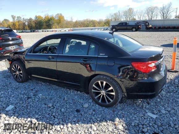 ✅ 2012 Chrysler 200 S • VIN: 1C3CCBHGXCN271158 • Lot: 87257915. Listed on Copart with 149,345 mi. Free auction sales archive from the USA and detailed vehicle history report at DreamBid. Image 2.