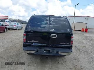 ✅ 2003 Chevrolet Suburban LT • VIN: 3GNGK26G93G102137 • Лот: 42087381. Опубликован ранее на IAAI с пробегом 247 382 миль. Бесплатный доступ к архиву аукционных продаж из США и подробный отчёт об истории автомобиля на DreamBid. Изображение 6.