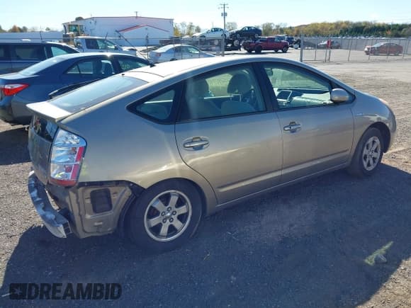 ✅ 2008 Toyota Prius • VIN: JTDKB20U287766414 • Lot: 43530994. Listed on IAAI with 139,330 mi. Free auction sales archive from the USA and detailed vehicle history report at DreamBid. Image 4.