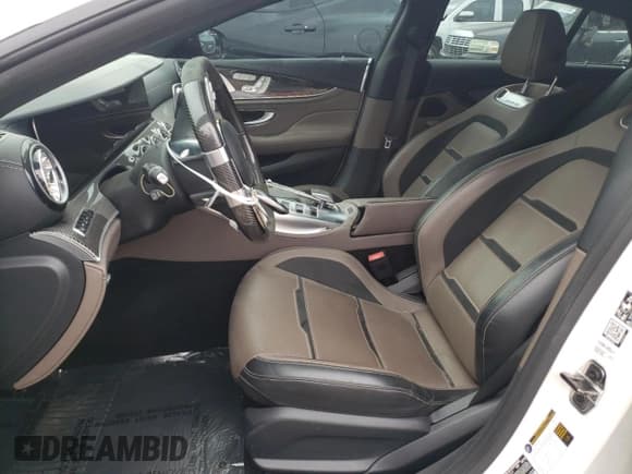 ✅ 2019 Mercedes-Benz AMG GT 63 AMG • VIN: WDD7X8JB9KA001353 • Лот: 76801294. Опубликован ранее на Copart с пробегом 19 312 миль. Бесплатный доступ к архиву аукционных продаж из США и подробный отчёт об истории автомобиля на DreamBid. Изображение 7.