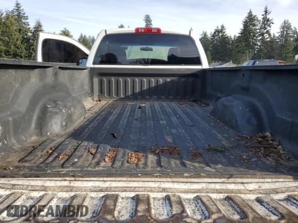 ✅ 2006 Dodge 2500 ST • VIN: 3D7KS26D16G251452 • Lot: 89193045. Wystawiony na Copart z przebiegiem 290 426 mil. Bezpłatny archiwum sprzedaży aukcyjnych z USA i szczegółowy raport historii pojazdu na DreamBid. Zdjęcie 10.