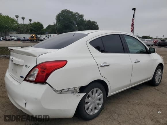 ✅ 2016 Nissan Versa S • VIN: 3N1CN7AP1GL844504 • Lot: 55383395. Listed on Copart with 108,707 mi. Free auction sales archive from the USA and detailed vehicle history report at DreamBid. Image 3.