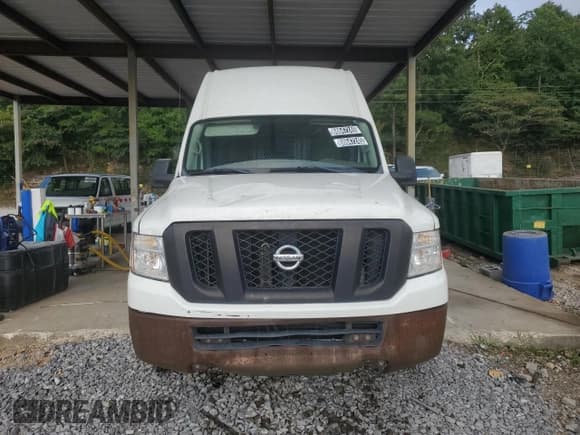 ✅ 2018 Nissan NV Cargo SV • VIN: 1N6BF0LY8JN802807 • Lot: 68647245. Wystawiony na Copart z przebiegiem 149 709 mil. Bezpłatny archiwum sprzedaży aukcyjnych z USA i szczegółowy raport historii pojazdu na DreamBid. Zdjęcie 5.