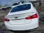 2020 Chevrolet Malibu RS z VIN 1G1ZG5ST7LF137843, wystawiony jako IAAI lot #43269832 z przebiegiem 83 006 mil mil oraz . Historia ofert i sprzedaży dostępna na DreamBid. Obrazek 16.