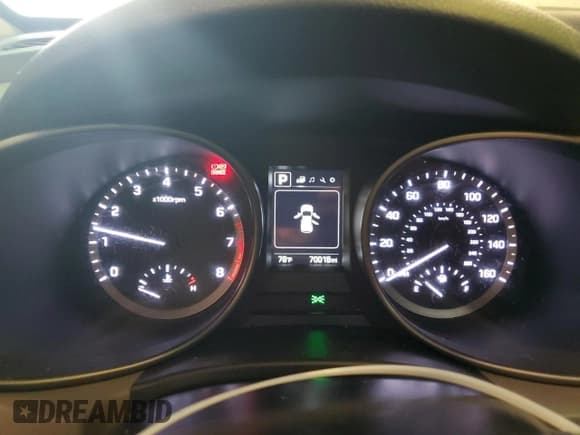 ✅ 2017 Hyundai Santa Fe 2.4L • VIN: 5NMZUDLB6HH048811 • Лот: 60130573. Опубликован ранее на Copart с пробегом 70 018 миль. Бесплатный доступ к архиву аукционных продаж из США и подробный отчёт об истории автомобиля на DreamBid. Изображение 9.