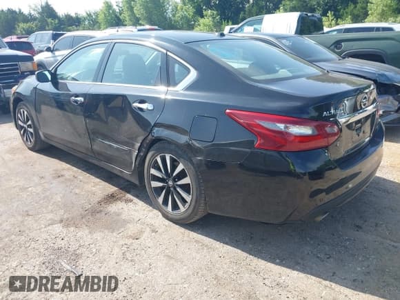 ✅ 2018 Nissan Altima S • VIN: 1N4AL3AP5JC123825 • Lot: 42716683. Wystawiony na IAAI z przebiegiem 170 082 mil. Bezpłatny archiwum sprzedaży aukcyjnych z USA i szczegółowy raport historii pojazdu na DreamBid. Zdjęcie 3.