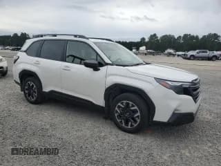 ✅ 2025 Subaru Forester Premium • VIN: JF2SLDDC8SH428674 • Lot: 73032944. Listed on Copart with 2,362 mi. Free auction sales archive from the USA and detailed vehicle history report at DreamBid. Image 4.