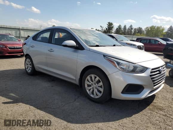 2021 Hyundai Accent SE z VIN 3KPC24A61ME128245, wystawiony jako Copart lot #74577424 z przebiegiem 70 647 mil mil oraz Szkoda całkowita • Salvage title. Historia ofert i sprzedaży dostępna na DreamBid. Obrazek 4.