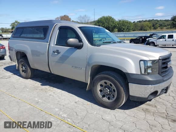 2007 GMC Sierra 1500 Work Truck with VIN 1GTEC14X67Z625860, listed as a Copart auction lot 86104225 with 118,452 mi miles and Salvage title. Bid and sale history available at DreamBid. Image 4.