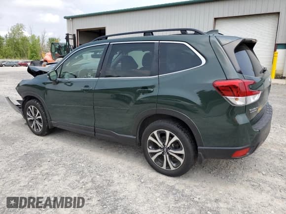 ✅ 2022 Subaru Forester Limited • VIN: JF2SKAPC5NH450472 • Lot: 59840915. Listed on Copart with 30,406 mi. Free auction sales archive from the USA and detailed vehicle history report at DreamBid. Image 2.