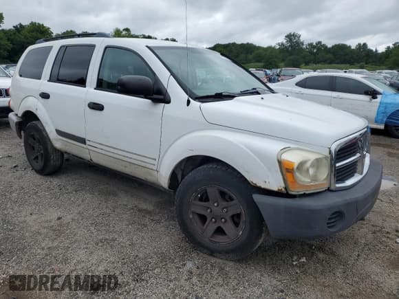 ✅ 2006 Dodge Durango SXT • VIN: 1D4HB38P26F190134 • Лот: 67117045. Опубликован ранее на Copart с пробегом 72 424 миль. Бесплатный доступ к архиву аукционных продаж из США и подробный отчёт об истории автомобиля на DreamBid. Изображение 4.
