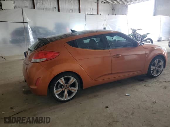 ✅ 2013 Hyundai Veloster RE:MIX • VIN: KMHTC6AD0DU109884 • Лот: 49723905. Размещён на Copart с пробегом 109 230 миль миль. Получите бесплатный доступ к архиву аукционных продаж из США и посмотрите подробный отчёт об истории автомобиля на DreamBid. Изображение 3.