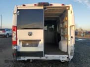 ✅ 2025 Ram ProMaster Cargo Tradesman • VIN: 3C6LRVVG1SE524183 • Lot: 93016025. Wystawiony na Copart z przebiegiem 5 646 mil. Bezpłatny archiwum sprzedaży aukcyjnych z USA i szczegółowy raport historii pojazdu na DreamBid. Zdjęcie 6.