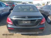 ✅ 2019 Mercedes-Benz E 450 • VIN: WDDZF6JB3KA528238 • Lot: 42805243. Wystawiony na IAAI z przebiegiem 70 784 mil. Bezpłatny archiwum sprzedaży aukcyjnych z USA i szczegółowy raport historii pojazdu na DreamBid. Zdjęcie 16.