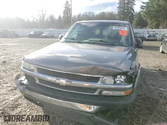 ✅ 2002 Chevrolet Suburban LS • VIN: 3GNFK16Z92G299378 • Lot: 93955645. Listed on Copart with 280,251 mi. Free auction sales archive from the USA and detailed vehicle history report at DreamBid. Image 12.