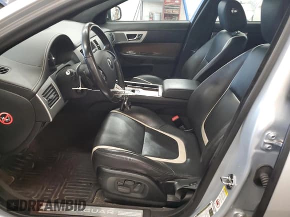 ✅ 2014 Jaguar XF SC • VIN: SAJWJ0EF1E8U18503 • Lot: 65837075. Listed on Copart with Not provided. Free auction sales archive from the USA and detailed vehicle history report at DreamBid. Image 7.