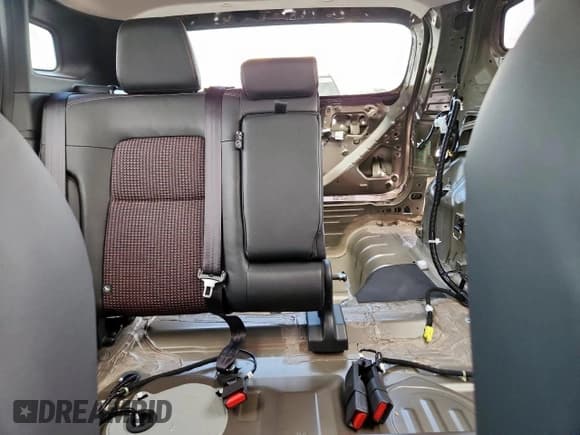 ✅ 2025 Nissan Kicks SR • VIN: 3N8AP6DA0SL323853 • Lot: 85579575. Wystawiony na Copart z przebiegiem 15 031 mil. Bezpłatny archiwum sprzedaży aukcyjnych z USA i szczegółowy raport historii pojazdu na DreamBid. Zdjęcie 10.