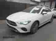 2025 Mercedes-Benz CLA 250 с VIN W1K5J4GB4SN481027, выставлен на аукционе IAAI как лот 40772342 с пробегом 533 миль миль и . История ставок и продаж доступна на DreamBid. Изображение 17.