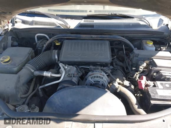 ✅ 2006 Jeep Commander • VIN: 1J8HG48N26C104740 • Лот: 42813918. Опубликован ранее на IAAI с пробегом 182 464 миль. Бесплатный доступ к архиву аукционных продаж из США и подробный отчёт об истории автомобиля на DreamBid. Изображение 10.