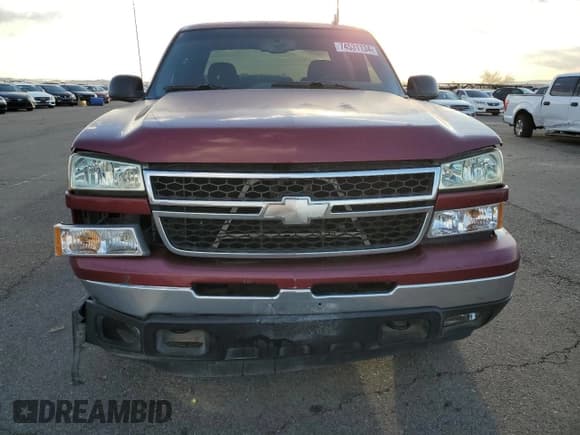 ✅ 2006 Chevrolet Silverado 1500 LT2 • VIN: 2GCEK13T161146075 • Лот: 74531134. Опубликован ранее на Copart с пробегом 172 069 миль. Бесплатный доступ к архиву аукционных продаж из США и подробный отчёт об истории автомобиля на DreamBid. Изображение 5.