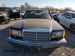 ✅ 1986 Mercedes-Benz 560 • VIN: WDBCA39DXGA233159 • Лот: 78498894. Опубликован ранее на Copart с пробегом 96 308 миль. Бесплатный доступ к архиву аукционных продаж из США и подробный отчёт об истории автомобиля на DreamBid. Изображение 5.