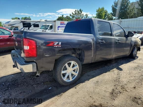 ✅ 2011 Chevrolet Silverado 1500 LT • VIN: 3GCPKSE30BG113971 • Лот: 70345835. Опубликован ранее на Copart с пробегом Не указан. Бесплатный доступ к архиву аукционных продаж из США и подробный отчёт об истории автомобиля на DreamBid. Изображение 3.
