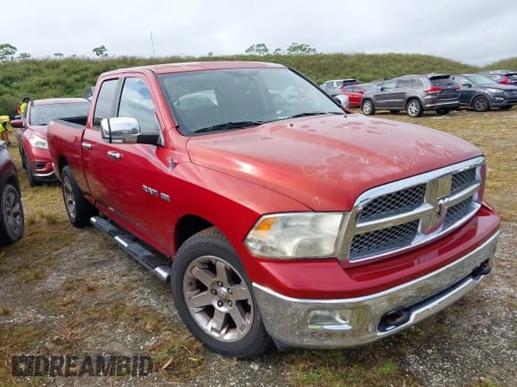 ✅ 2009 Dodge 1500 SLT • VIN: 1D3HB18T39S740829 • Lot: 42218956. Wystawiony na IAAI z przebiegiem Nie podano. Bezpłatny archiwum sprzedaży aukcyjnych z USA i szczegółowy raport historii pojazdu na DreamBid. Zdjęcie 1.
