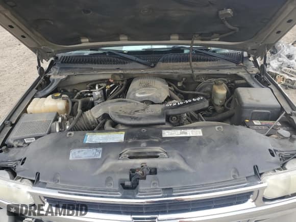 ✅ 2001 Chevrolet Suburban LT • VIN: 3GNEC16T51G228567 • Лот: 81085224. Опубликован ранее на Copart с пробегом Не указан. Бесплатный доступ к архиву аукционных продаж из США и подробный отчёт об истории автомобиля на DreamBid. Изображение 13.