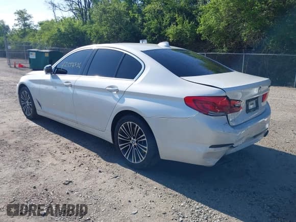✅ 2018 BMW 5 Series 540i xDrive • VIN: WBAJE7C59JG892017 • Lot: 42556936. Listed on IAAI with 55,170 mi. Free auction sales archive from the USA and detailed vehicle history report at DreamBid. Image 3.