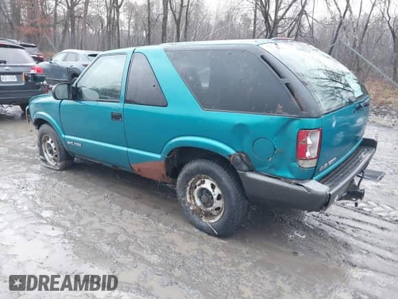 1996 Chevrolet Blazer с VIN 1GNCT18WXTK143881, выставлен на аукционе IAAI как лот 41193548 с пробегом 131 172 миль миль и . История ставок и продаж доступна на DreamBid. Изображение 3.