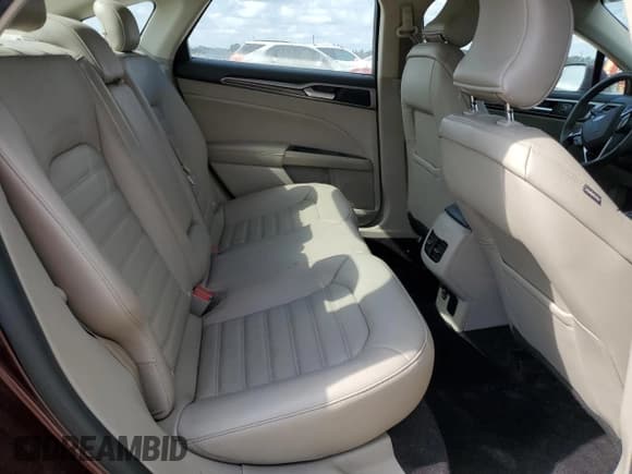 ✅ 2017 Ford Fusion SE • VIN: 3FA6P0PUXHR308437 • Lot: 93233035. Listed on Copart with 161,831 mi. Free auction sales archive from the USA and detailed vehicle history report at DreamBid. Image 10.