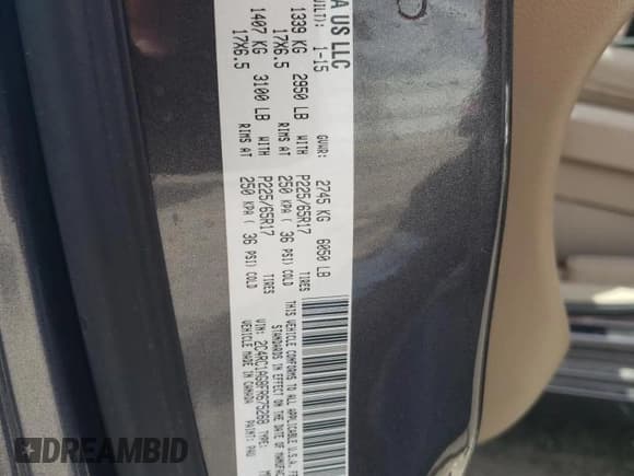 ✅ 2015 Chrysler Town & Country LX • VIN: 2C4RC1AG8FR675268 • Lot: 69960015. Listed on Copart with 39,319 mi. Free auction sales archive from the USA and detailed vehicle history report at DreamBid. Image 13.