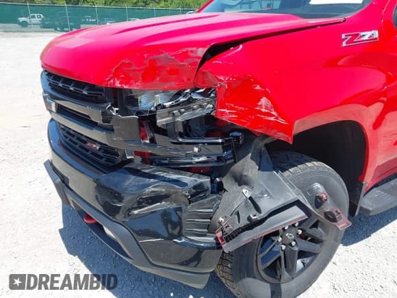 ✅ 2019 Chevrolet Silverado 1500 LT Trail Boss • VIN: 1GCPYFEDXKZ176333 • Лот: 42778312. Опубликован ранее на IAAI с пробегом 95 906 миль. Бесплатный доступ к архиву аукционных продаж из США и подробный отчёт об истории автомобиля на DreamBid. Изображение 17.