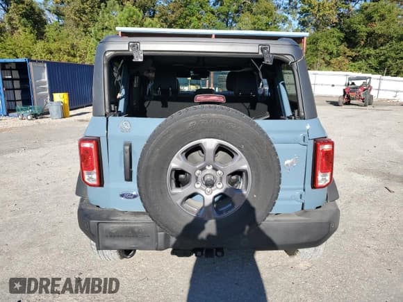 ✅ 2023 Ford Bronco Big Bend • VIN: 1FMDE5BH2PLC01468 • Лот: 91246115. Опубликован ранее на Copart с пробегом 14 823 миль. Бесплатный доступ к архиву аукционных продаж из США и подробный отчёт об истории автомобиля на DreamBid. Изображение 6.