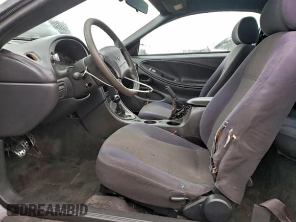 ✅ 2003 Ford Mustang Standard • VIN: 1FAFP40433F377199 • Lot: 96229455. Wystawiony na Copart z przebiegiem 213 208 mil. Bezpłatny archiwum sprzedaży aukcyjnych z USA i szczegółowy raport historii pojazdu na DreamBid. Zdjęcie 7.