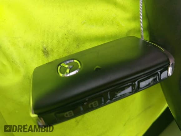 ✅ 2022 Mazda CX-9 Signature • VIN: JM3TCBEY1N0616982 • Lot: 42125790. Wystawiony na IAAI z przebiegiem 101 918 mil. Bezpłatny archiwum sprzedaży aukcyjnych z USA i szczegółowy raport historii pojazdu na DreamBid. Zdjęcie 11.