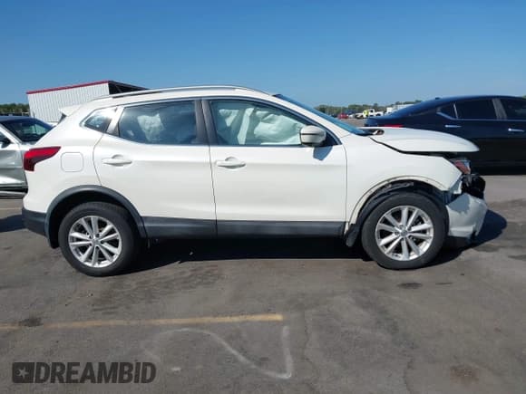 ✅ 2017 Nissan Rogue SL • VIN: JN1BJ1CP7HW002473 • Lot: 43164988. Listed on IAAI with 85,618 mi. Free auction sales archive from the USA and detailed vehicle history report at DreamBid. Image 13.