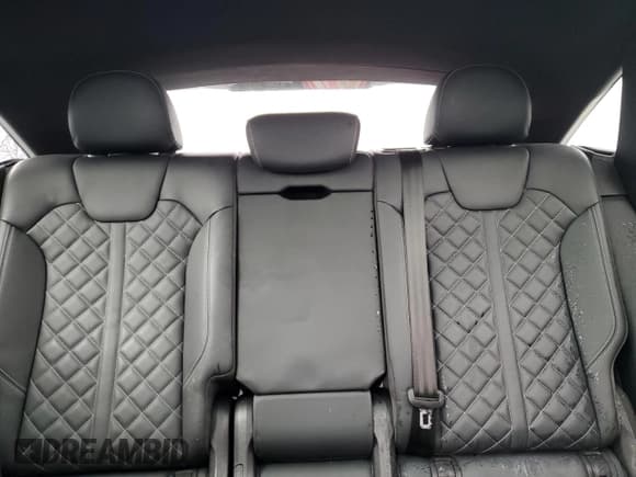 ✅ 2023 Audi SQ5 Sportback Premium Plus • VIN: WA124AFY6P2169321 • Лот: 45090115. Опубликован ранее на Copart с пробегом 23 831 миль. Бесплатный доступ к архиву аукционных продаж из США и подробный отчёт об истории автомобиля на DreamBid. Изображение 10.