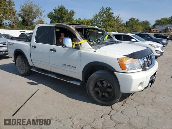 ✅ 2015 Nissan Titan SL • VIN: 1N6AA0ECXFN500079 • Лот: 81207635. Опубликован ранее на Copart с пробегом Не указан. Бесплатный доступ к архиву аукционных продаж из США и подробный отчёт об истории автомобиля на DreamBid. Изображение 4.