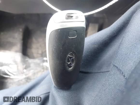 2023 Hyundai Tucson Blue z VIN KM8JBCA13PU097992, wystawiony jako IAAI lot #43153942 z przebiegiem 59 501 mil mil oraz . Historia ofert i sprzedaży dostępna na DreamBid. Obrazek 11.